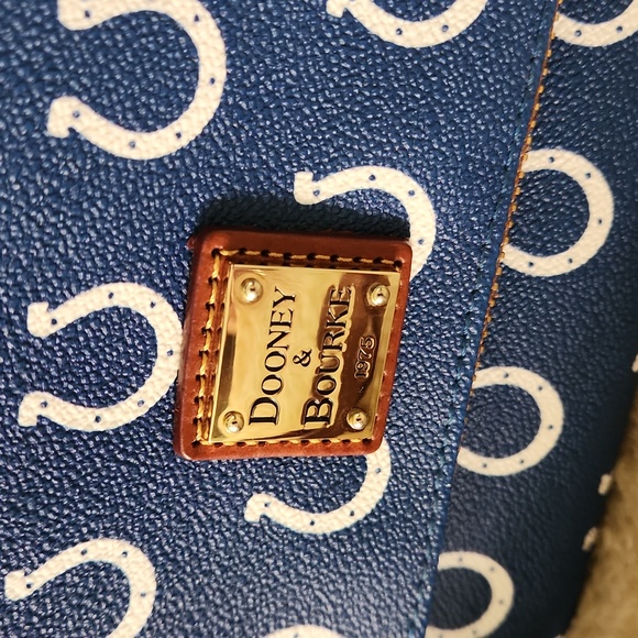 NWOT Dooney & Bourke Indianapolis Colts Foldover Crossbody Bag 🐎💙 - Picture 3 of 14